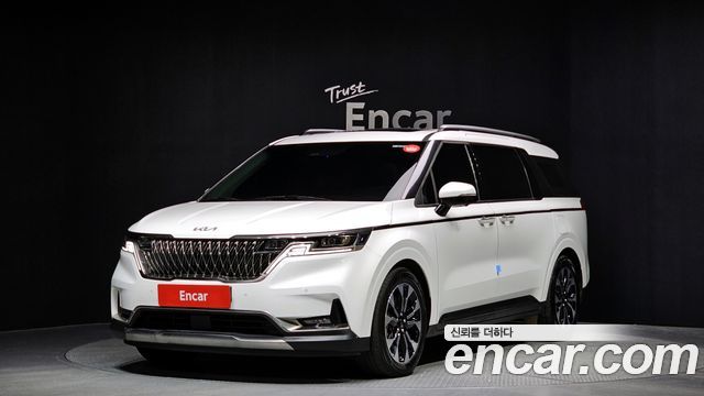 Kia Canival Gasoline 7-Seater Outdoor, 2022