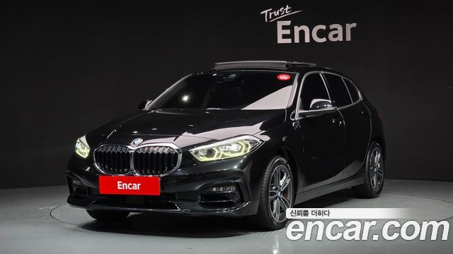 BMW 1-Series 120i Sports, 2022