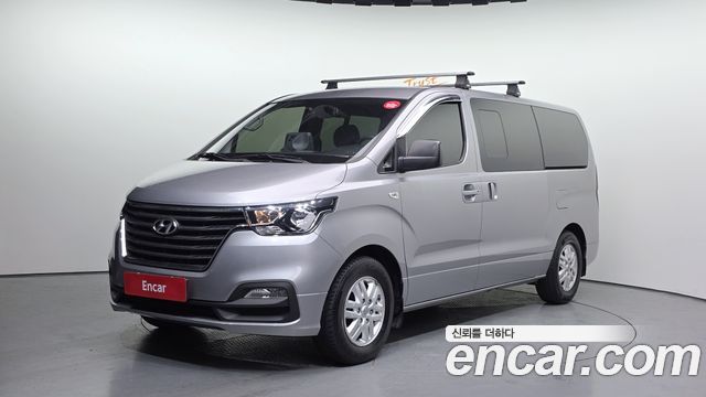 Hyundai Starex Van 5-Seater, 2020