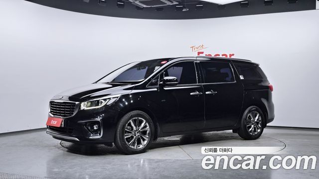 Kia Canival 9-Seater Prstige, 2018