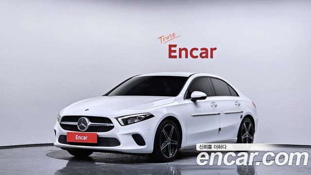 Mercedes-Benz A-Class A250 4MATIC Sedan, 2020