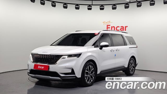 Kia Canival 9-Seater Prestige, 2023