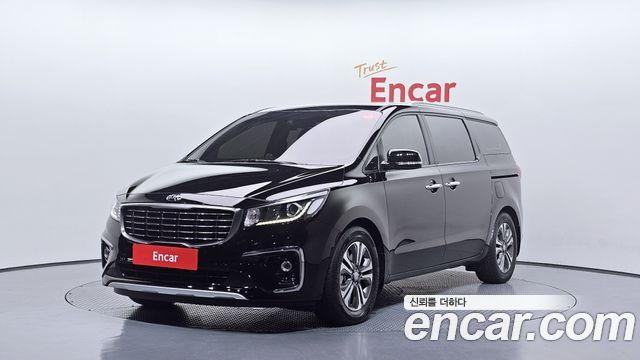 Kia Canival 9-Seater Luxury, 2018