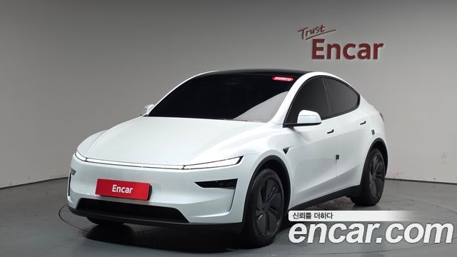 Tesla Model Y RWD, 2025