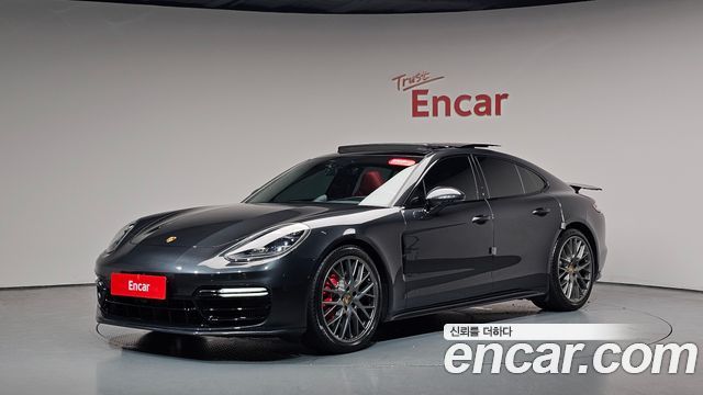 Porsche Panamera 4.0 GTS, 2020