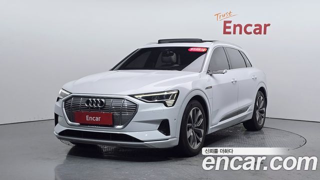 Audi e-tron 55 Quattro, 2021