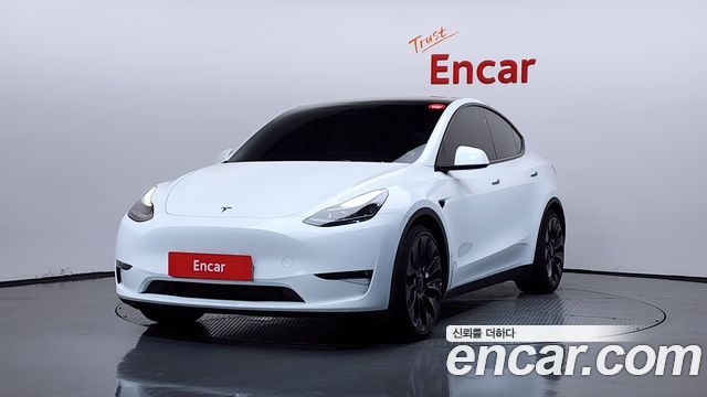 Tesla Model Y Performance AWD, 2024