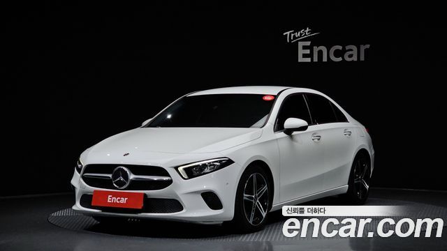 Mercedes-Benz A-Class A250 4MATIC Sedan, 2020