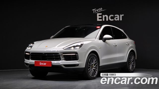 Porsche Cayenne 3.0 E-Hybrid Coupe, 2021