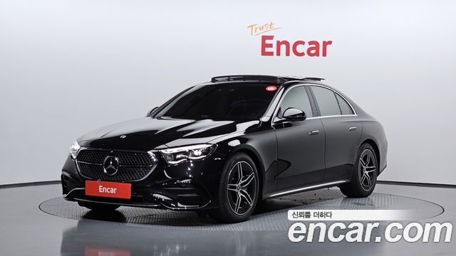 Mercedes-Benz E-Class E300 4MATIC AMG Line, 2025