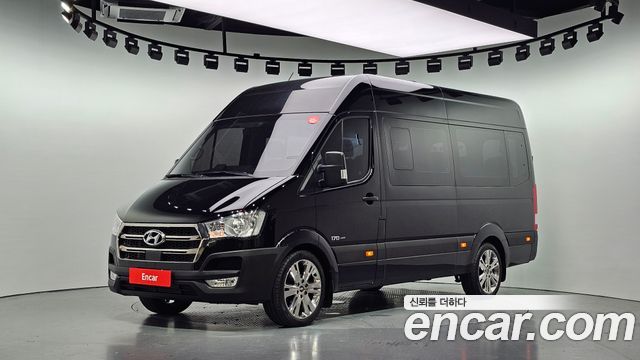 Hyundai Solati 15-seater, 2023