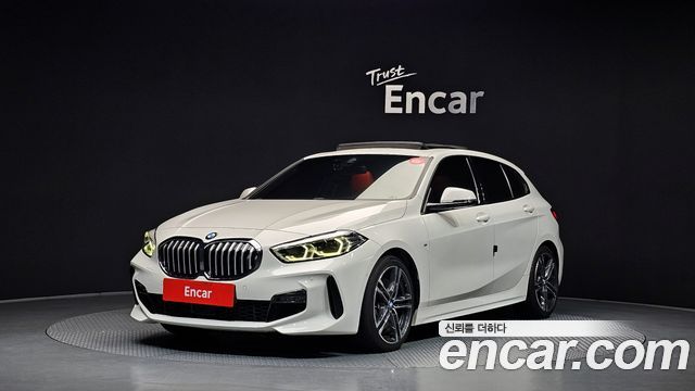 BMW 1-Series 120i M Sports, 2021