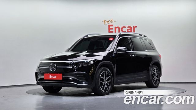 Mercedes-Benz EQB EQB300 4MATIC AMG Line, 2022