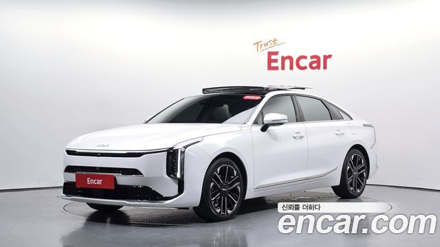Kia K8 Signature, 2025