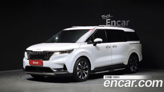 Kia Canival 9-Seater Signature, 2022