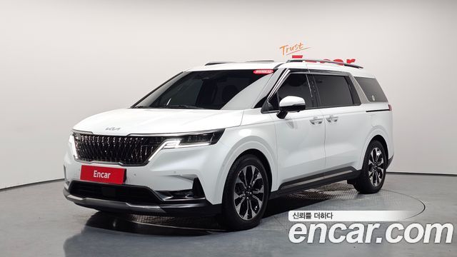 Kia Canival 7-Seater Signature, 2023