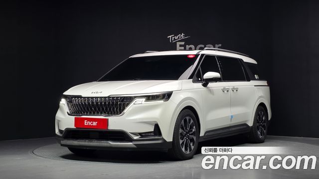 Kia Canival Gasoline 7-Seater Signature, 2022
