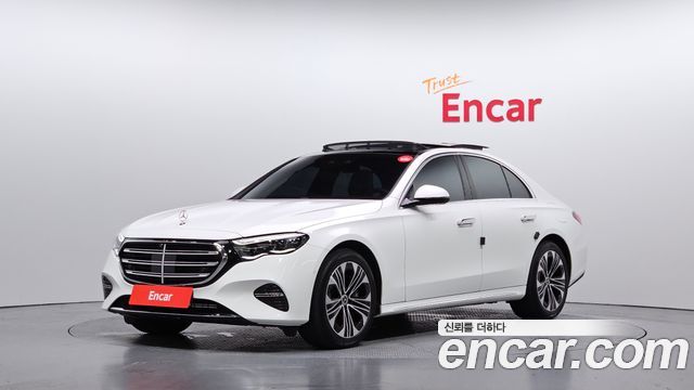 Mercedes-Benz E-Class E350e 4MATIC, 2025