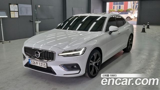 Volvo S60 B5 Inscription, 2021