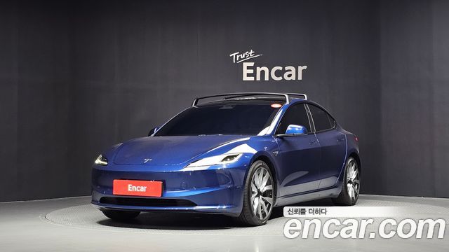 Tesla Model 3 Long Range AWD, 2024