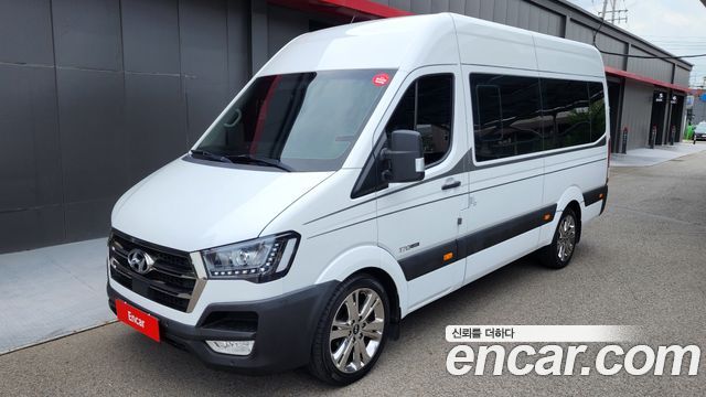 Hyundai Solati 15-seater, 2023