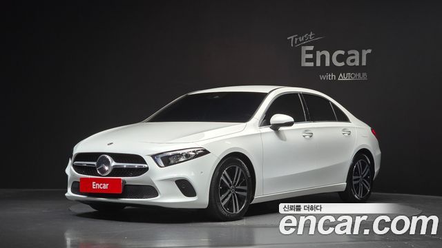 Mercedes-Benz A-Class A220 Sedan, 2022