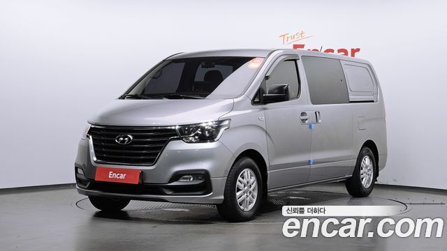 Hyundai Starex Van 5-Seater, 2018