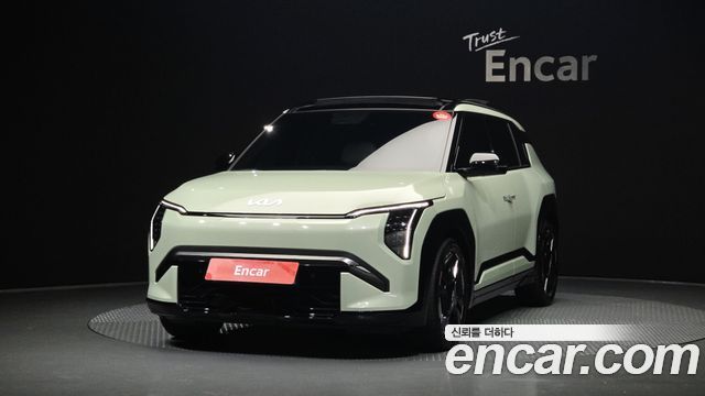 Kia EV3 Standard 2WD, 2025