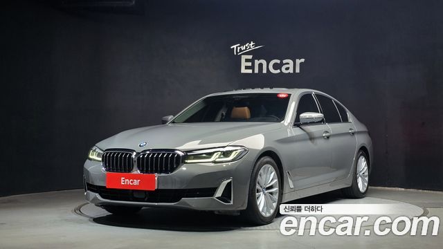 BMW 5-Series 520i Luxury, 2021