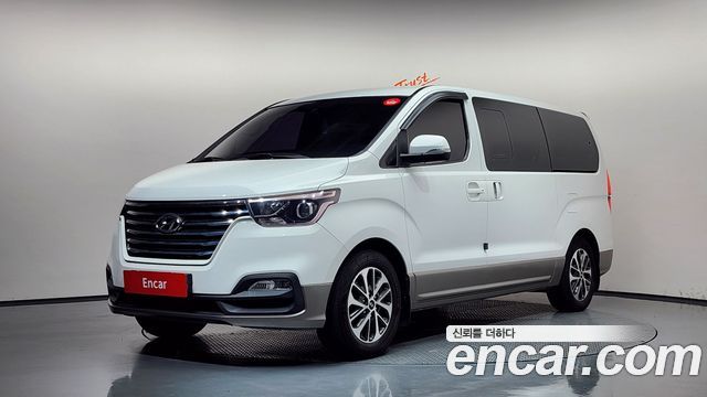 Hyundai Starex Urban 9-Seater, 2018