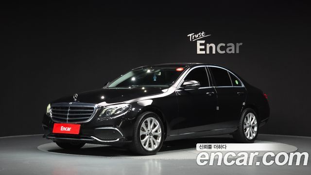 Mercedes-Benz E-Class E220d 4MATIC Exclusive, 2020