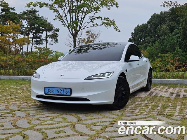 Tesla Model 3 스탠다드 RWD, 2026