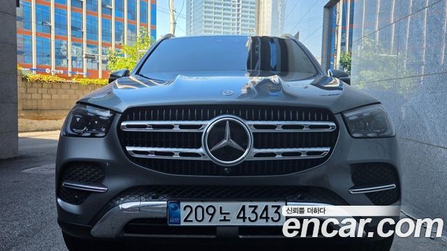 Mercedes-Benz GLE-Class GLE300d 4MATIC, 2025
