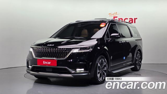 Kia Canival 9-Seater Signature, 2023