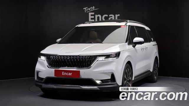 Kia Canival 7-Seater Signature, 2023