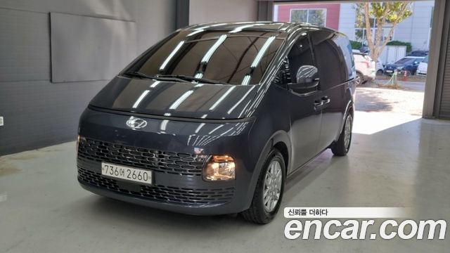 Hyundai Staria 4WD Tourer 11-Seater, 2021