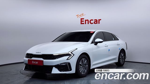 Kia K5 Prestige, 2023