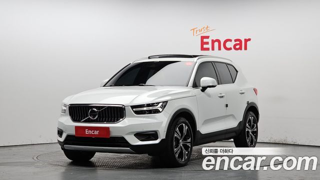 Volvo XC40 B4 Inscription, 2021