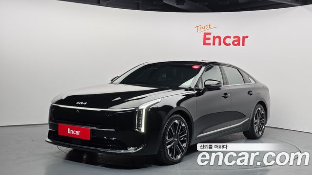 Kia K8 Signature, 2025