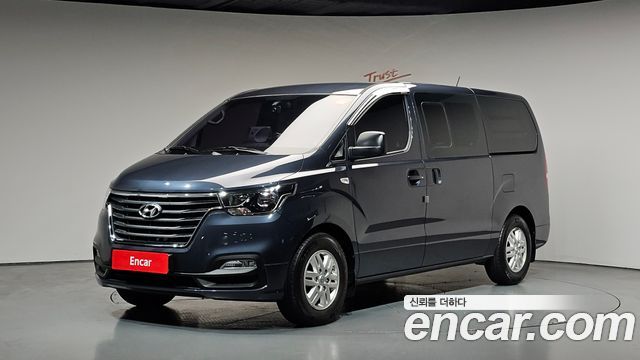Hyundai Starex Van 5-Seater, 2018