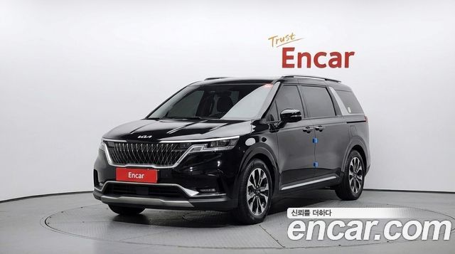 Kia Canival 9-Seater Signature, 2023