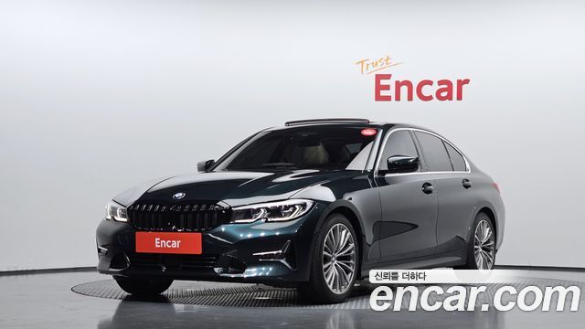 BMW 3-Series 320i Luxury, 2020