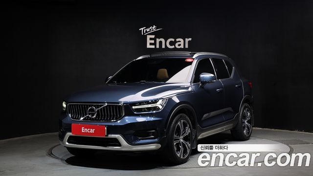 Volvo XC40 B4 Inscription, 2022