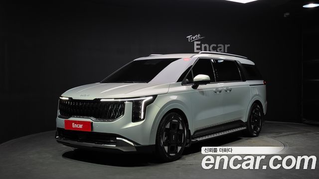 Kia Canival Gasoline 9-Seater Signature, 2024