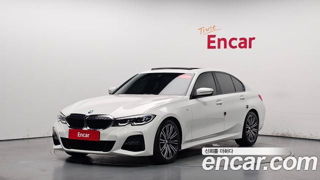 BMW 3-Series 320i M Sport, 2021