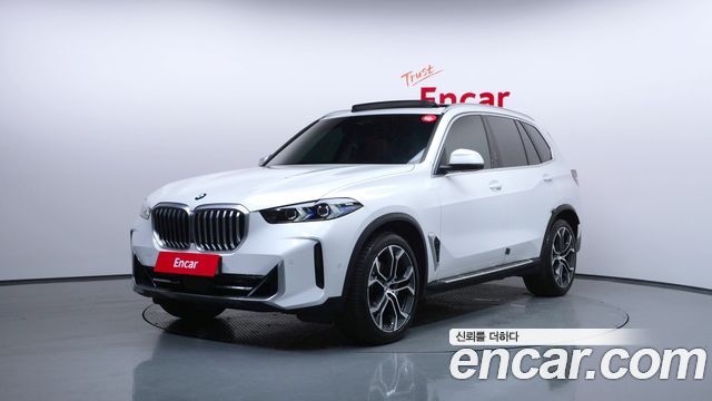 BMW X5 xDrive 40i xLine, 2025