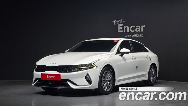 Kia K5 Prestige, 2022
