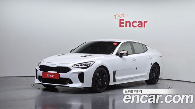 Kia Stinger 3.3 GT AWD, 2022