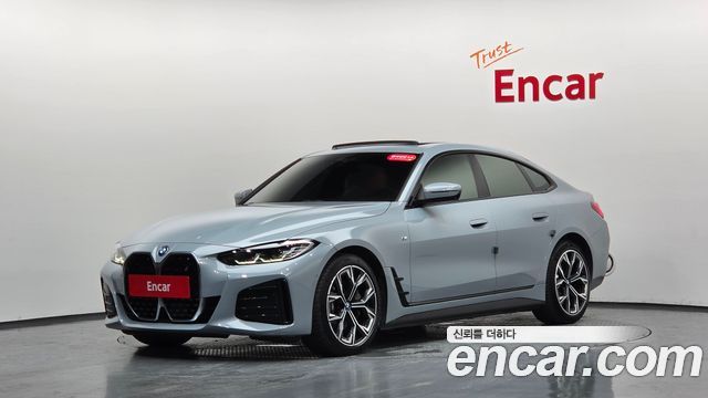 BMW i4 eDrive40 M Sports, 2022