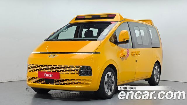 Hyundai Staria L3.5 Kinder Safety Car, 2023